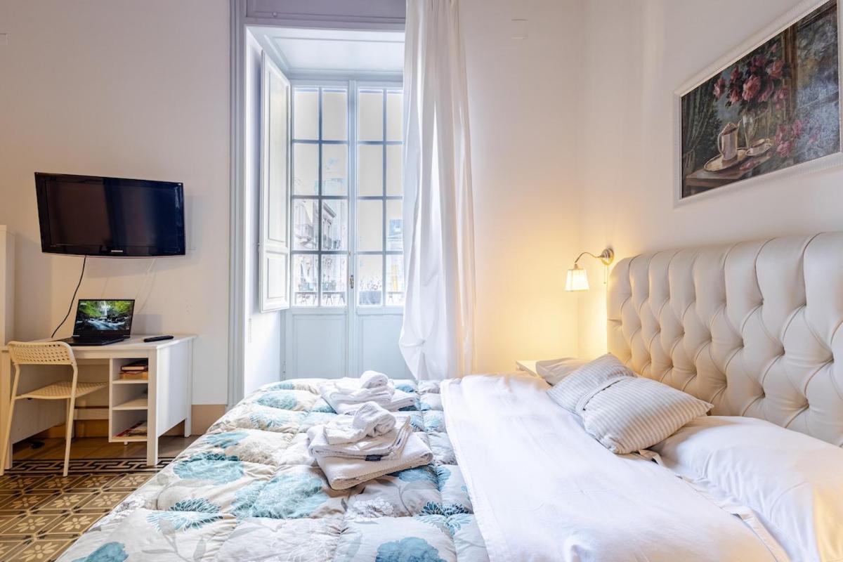 Elephant'S Smile B&B Катания Екстериор снимка