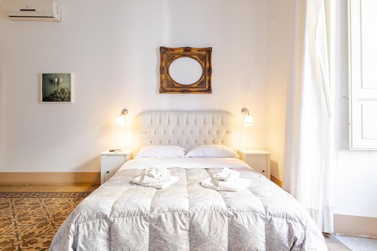 Elephant'S Smile B&B Катания Екстериор снимка