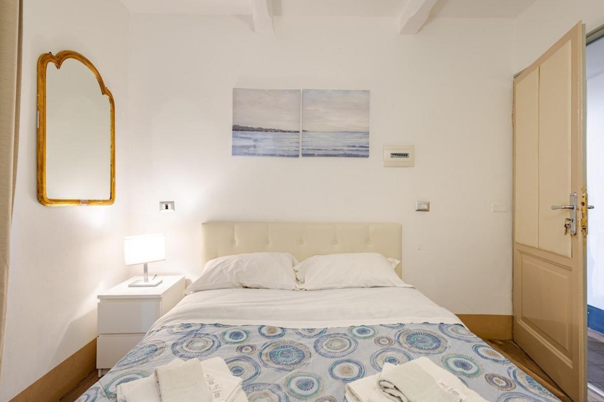 Elephant'S Smile B&B Катания Екстериор снимка