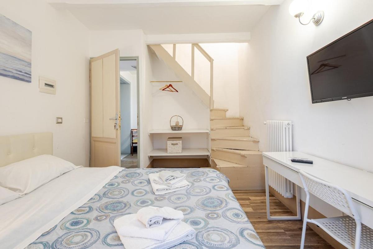 Elephant'S Smile B&B Катания Екстериор снимка