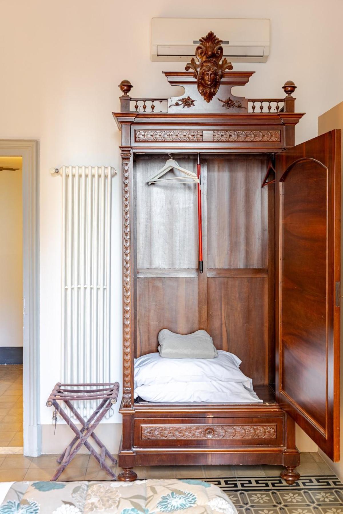 Elephant'S Smile B&B Катания Екстериор снимка